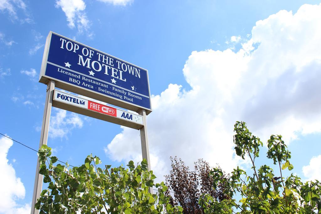 Top Of The Town Motel อินเวอเรล ภายนอก รูปภาพ